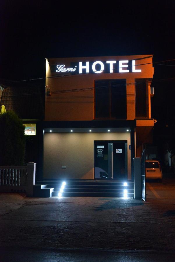 Garni Hotel Kaca ครากูเยวัตส์ ภายนอก รูปภาพ